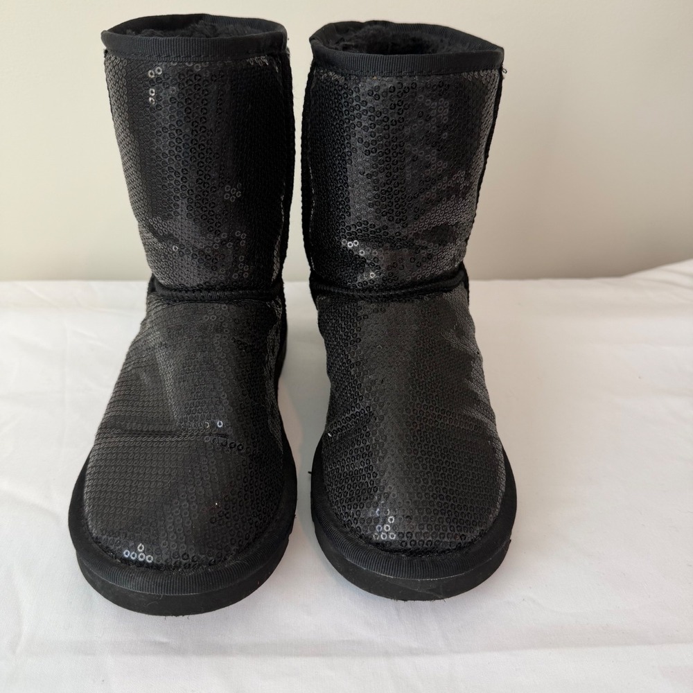 UGG Australia Classic Short Sparkle Black Sequin Boots Women Size 5 3161
